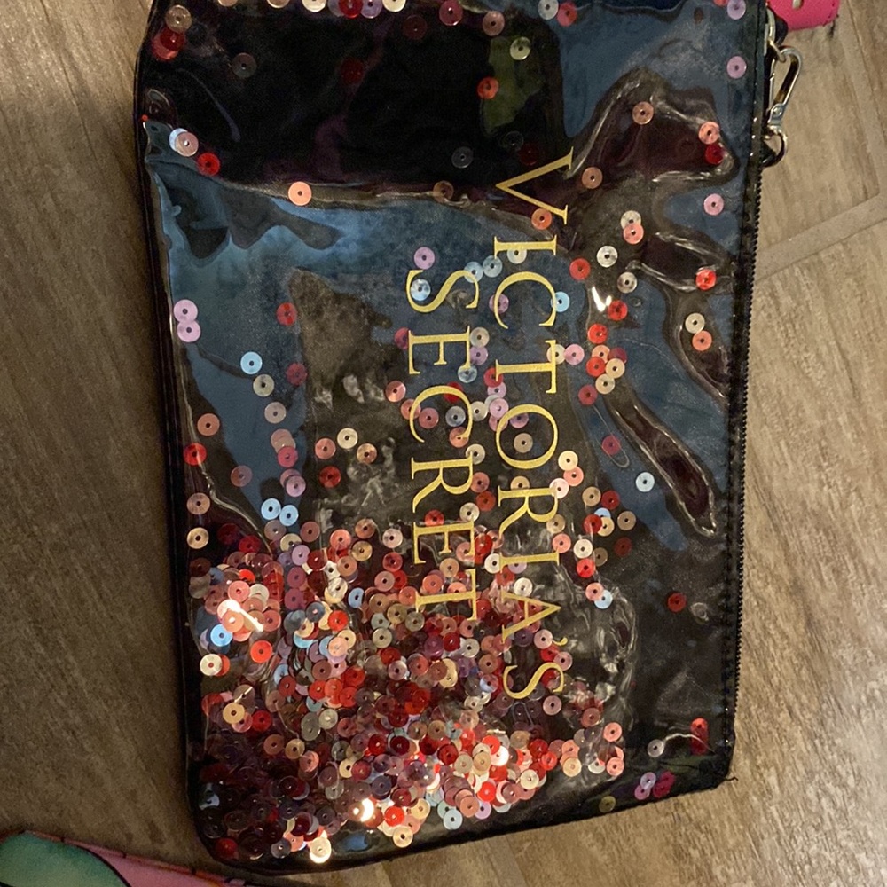 Lot of VS clutches. Super cute and never used